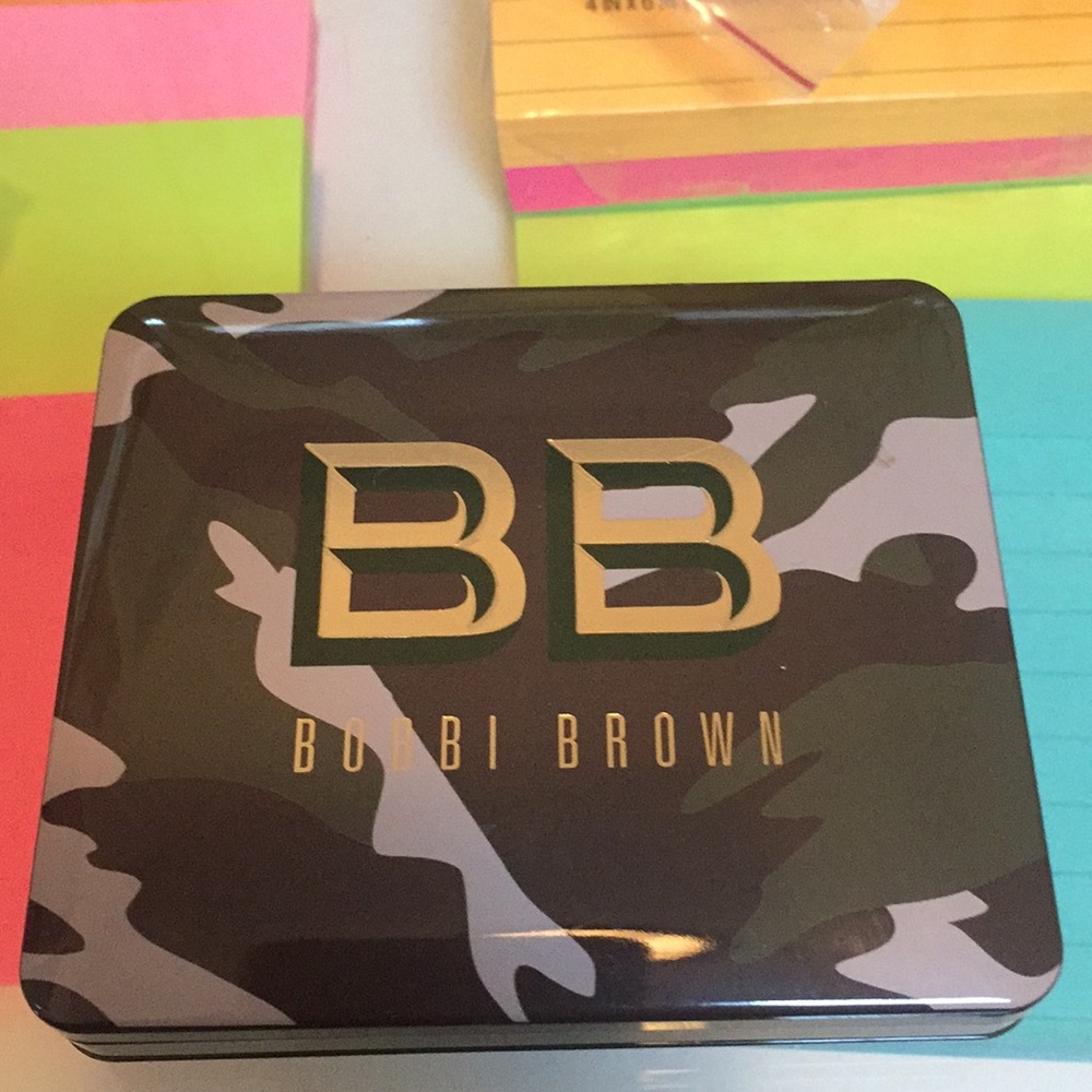 Bobbi Brown Camo Bronzer